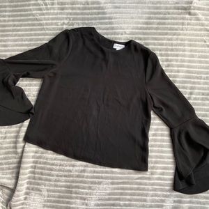 Fun top! Bell sleeve!
